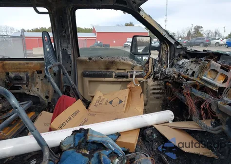 2008 Ford F-250 Lariat z USA, uszkodzony, nr VIN 1FTSW21R18EB38046